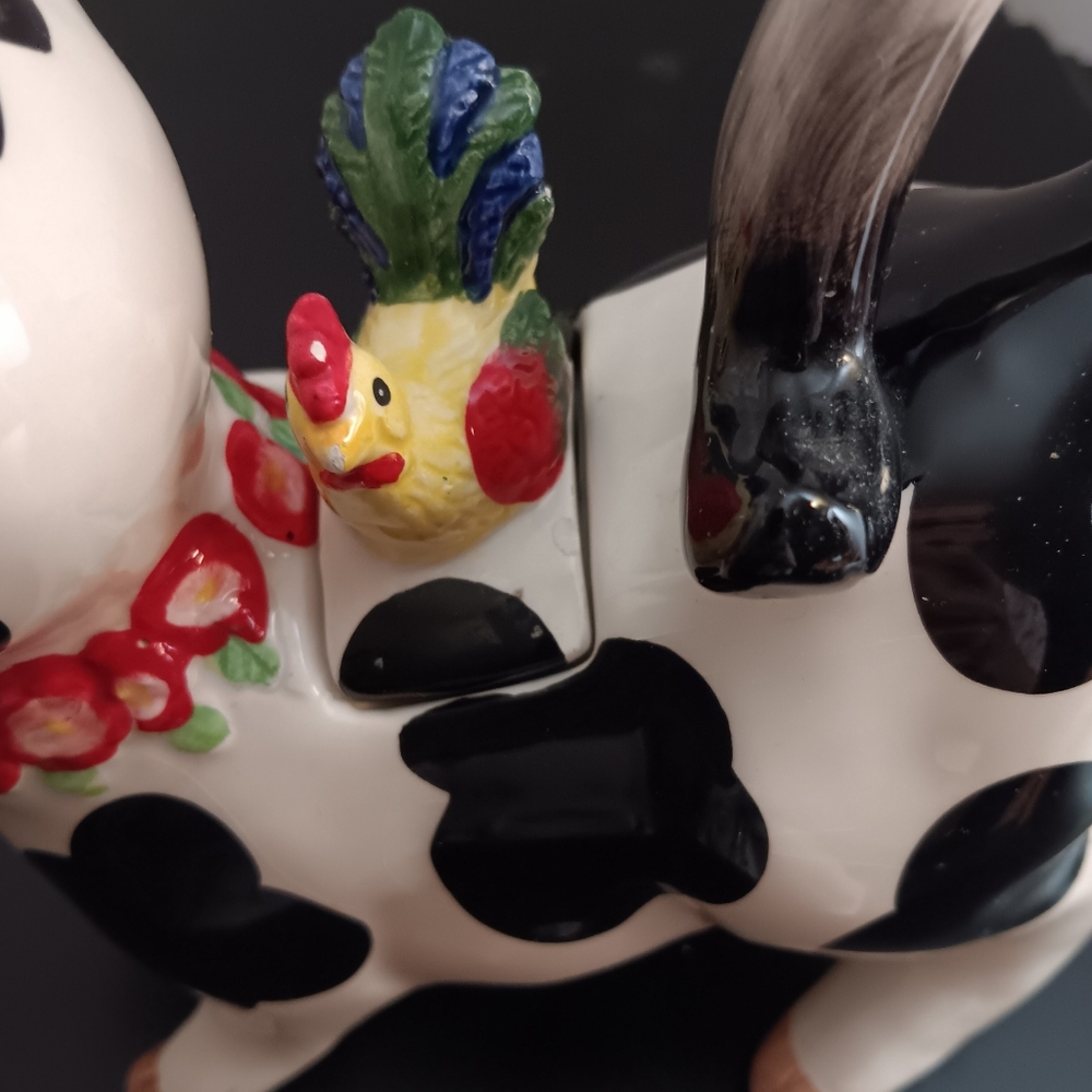 Farmhouse Cow And Chicken Teapot or Creamer Pot Server. - Picture 4 of 11